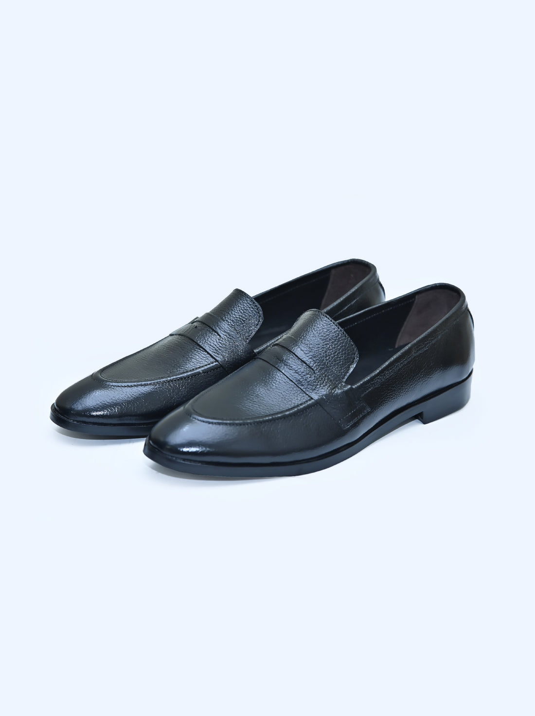 Luxe black  LK-328. By Macon